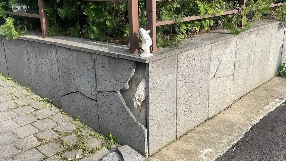 외벽대리석 탈락보수 작업 사진