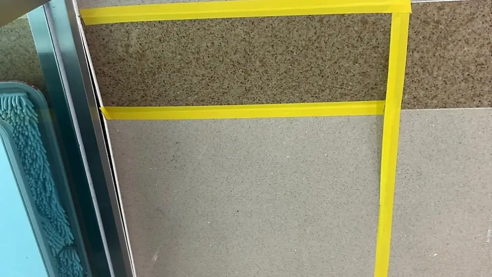 외벽대리석 건물 층수와 규모를 보여주는 전경 사진